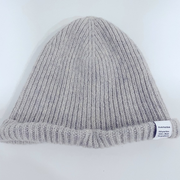 Frank and Oak beanie - Picture 1 of 3